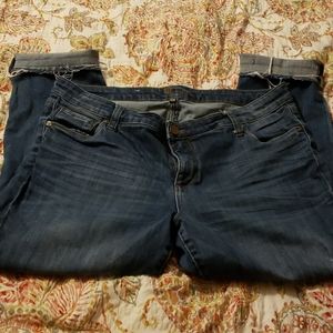 Kut from the Kloth Capri Jeans